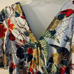 EUC True Destiny Floral Orange Blue V-Neck Romper Skort Butt Cape XL